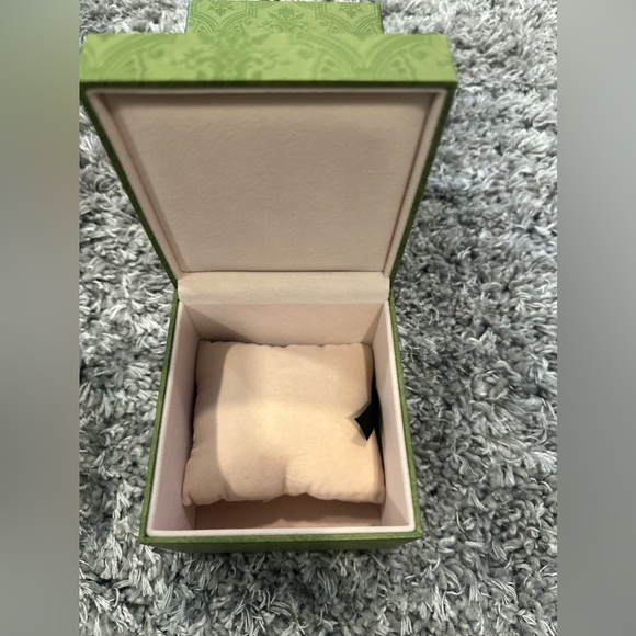 Gucci Watch Box - Brand New - Picture 1 of 4